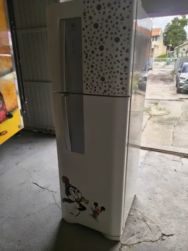 Geladeira,microondas e fogão 