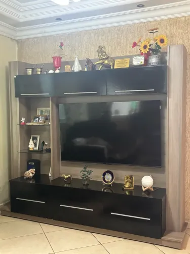Estante de sala