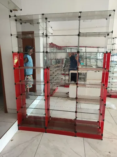 Gôndolas vidros modulados para drogaria