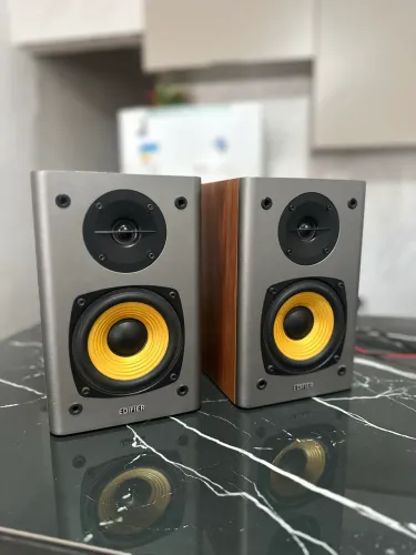 Monitor de Áudio Edifier R1000T4