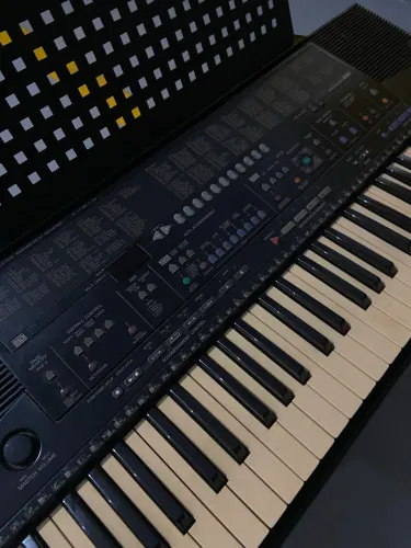 Teclado PSR-410 YAMAHA