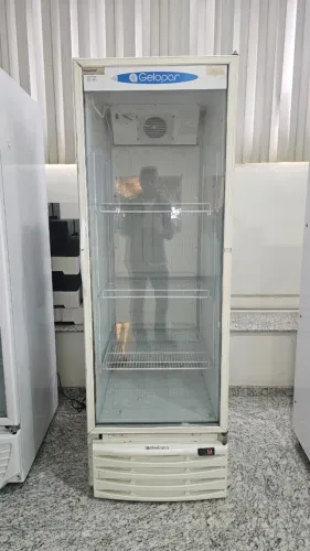GELADEIRA VERTICAL GELOPAR 570L VITRINE REFRIGERADA 220V - Modelo: GPTU-570 Ano: 2007