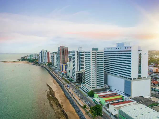 VENDO FLATS NO EMPRESARIAL JAM AO LADO DO HOSPITAL ESPERANÇA