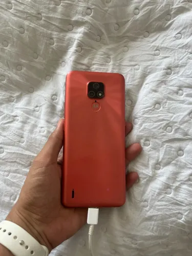 Celular motorola moto E