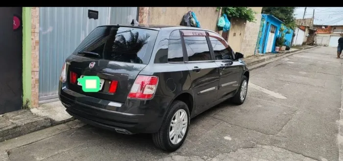 Fiat Stilo 1.8 Attractive Flex 8V 5P 2011