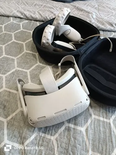 Vendo óculos 3d , meta Quest 2, R$2.000