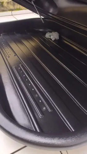 Maleiro automotivo de 100 litros