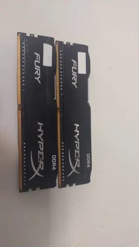Duas Memorias RAM Fury Hyper X 8GB DDR4