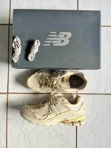 Nb 2002r