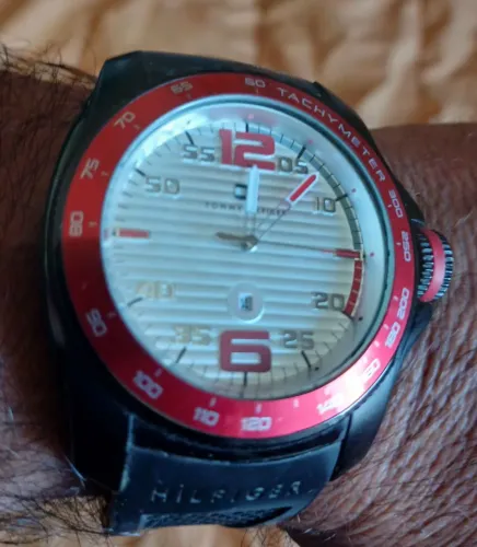 Lindo relógio da Tommy Hilfinger