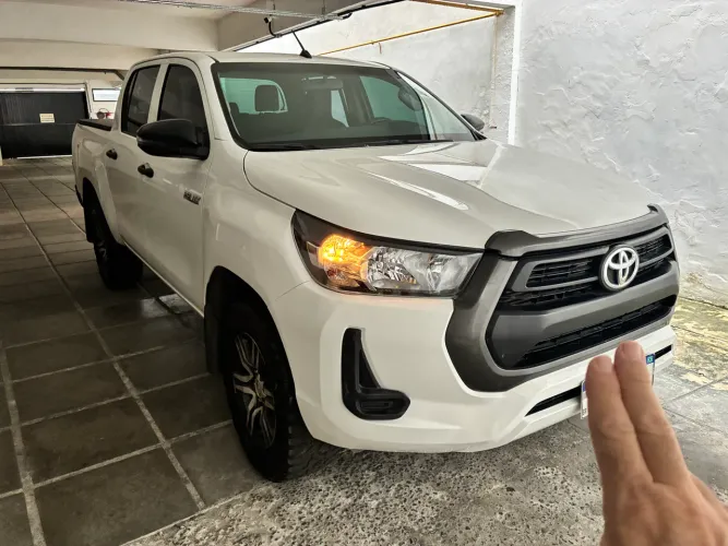 Toyota Hilux CD 4X4 2.8 Diesel Mec. 2022