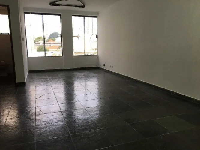 Sala comercial na Vila Carrão.