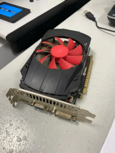 Placa de vídeo gt430 2 gb