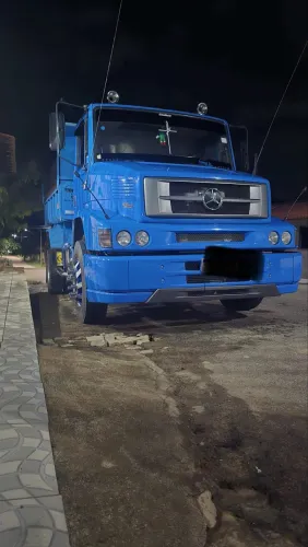 Caminhão Caçamba Mercedes LK 1620