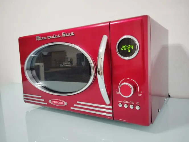 Microondas Philco Retrô Vermelho Ferrari 28 litros