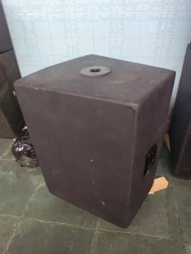 Caixas passivas 15" mais mesa potência aplificada 