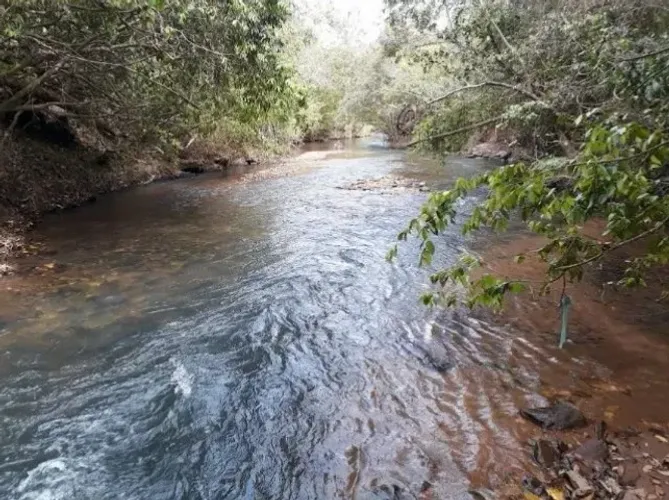 Chácara no Rio dos Dourados, 1.430m², Energia, Plana, 2km Chão, 18km Garavelo, Aragoiânia
