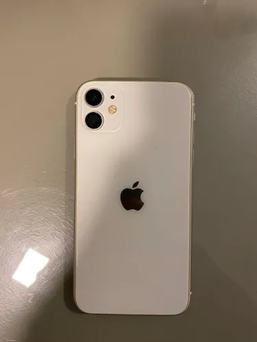 Vende se iPhone 11