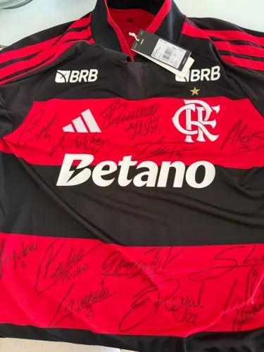 Camisa autografada Flamengo