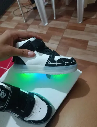 Tênis Led Homem aranha