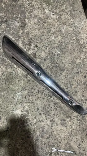 Lata do escapamento e pedal motoboy 150$