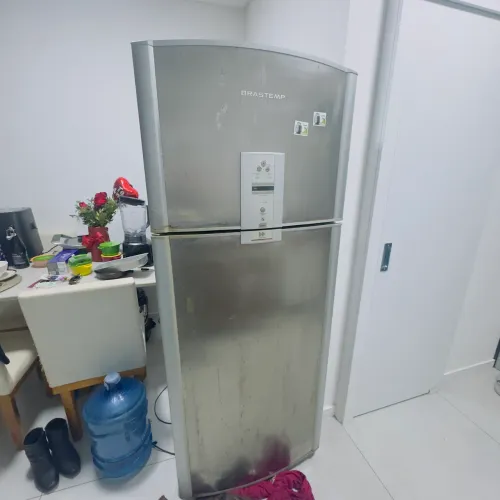 Vende-se geladeira 