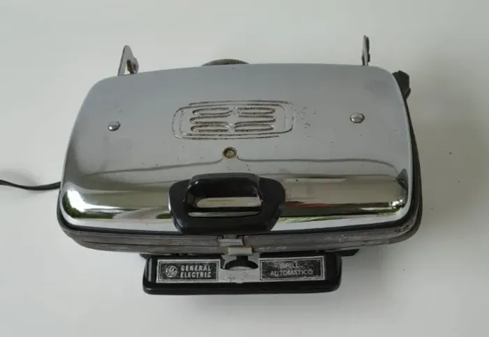 Grill Chapa Wafle General Eletric Cromada (Usado) 
