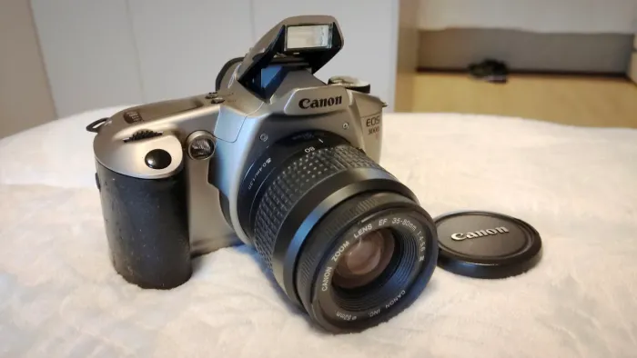 Cânon EOS 3000