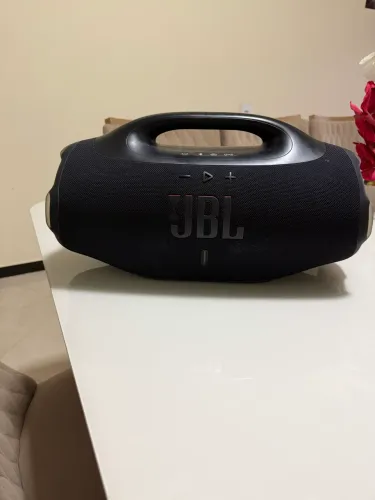 JBL BOMBOX 4