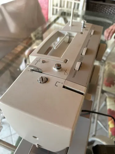 Máquina de costura