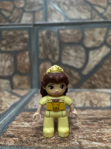 Figura LEGO Duplo da Princesa Bela