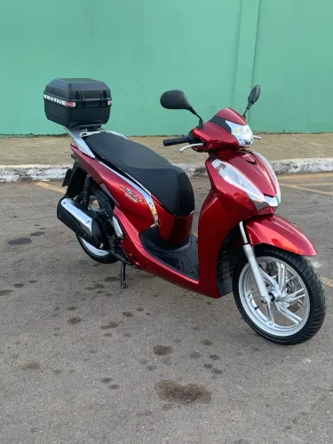 Vendo ou troco em titan 160 ou CG 160