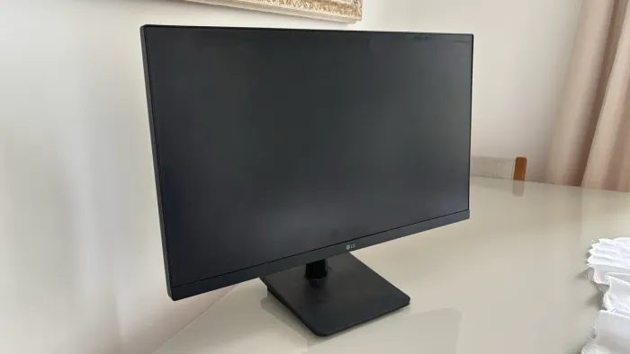 Monitor LG 23.8" LED Full HD, 75Hz, IPS, HDMI, VGA, Freesync, Preto 