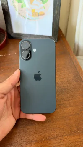 iPhone 17 256gb perfeito estado + acessórios + garantia Apple e NF
