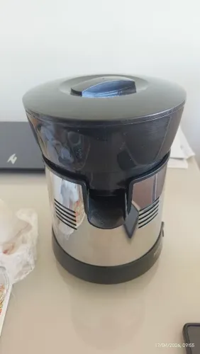 Extrator/Espremedor de suco de laranja Mondial 