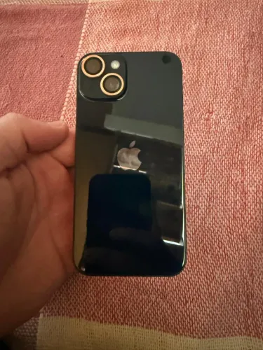 Vendo um iPhone 14, 128 gb bateria 83%