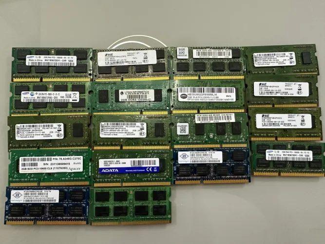 Lote de Memória Ram 2GB DDR3 Notebook