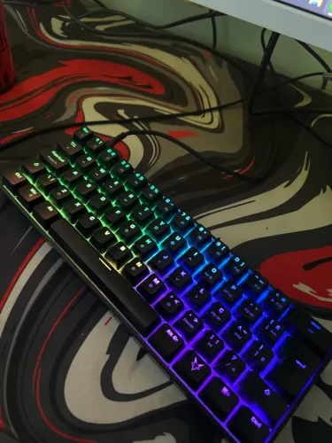 Teclado gamer mecânico Husky Blizzard 