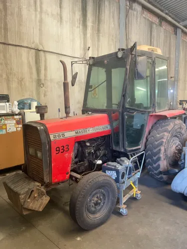 Trator Massey Ferguson 265 + Varredeira CMV
