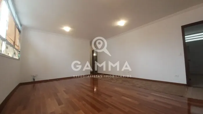 Apartamento para locaçãoem Santa Cecília com 3 dormitórios e 1 vaga.