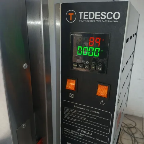 Forno turbo 5 esteiras a gás marca tedesco semi novo 