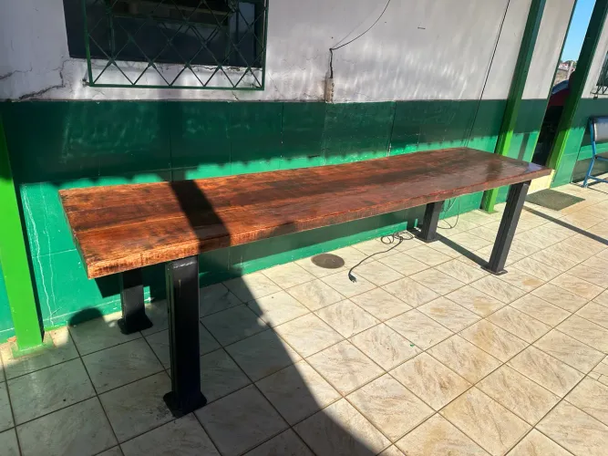 Mesa de madeira