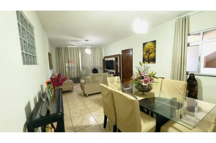 Vendo casa em Itinga com 4/4 e energia solar.