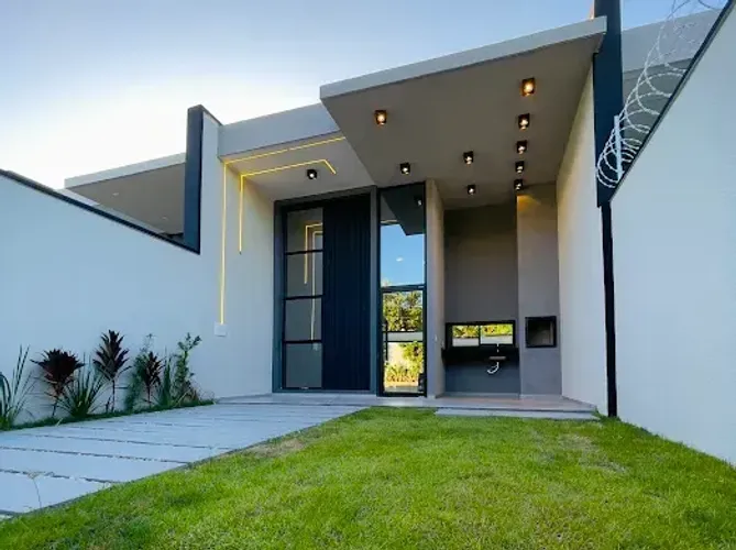 CASA EM RUA PRIVATIVA NO EUSÉBIO EM BOA LOCALIZAÇÃO BAIRRO GUARIBAS