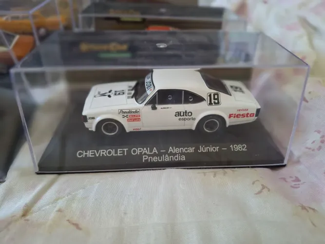 Miniatura opala stock car 