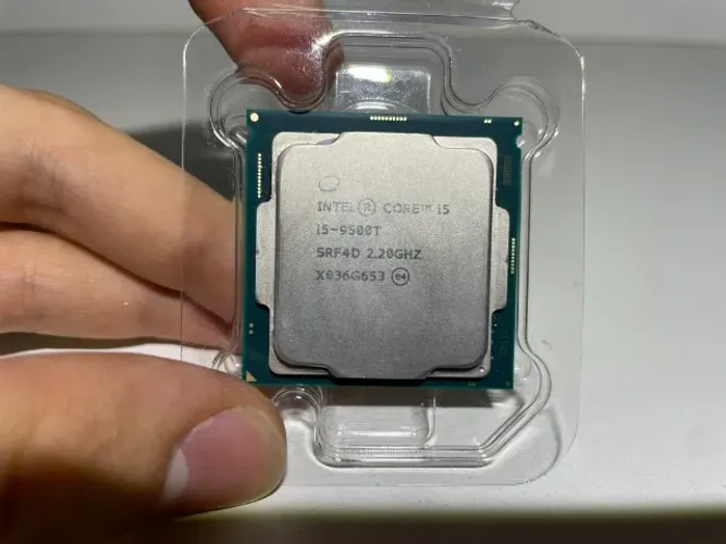 Intel i5 9500T