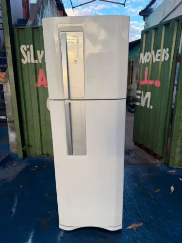 Geladeira Electrolux DF42 382Litros