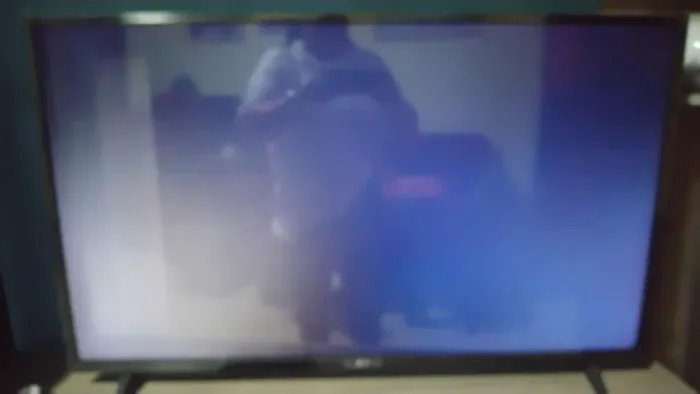 Tv LG 4k do nada apagou ainda está no plástico mas laterais nunca foi aberta!! Vendo!