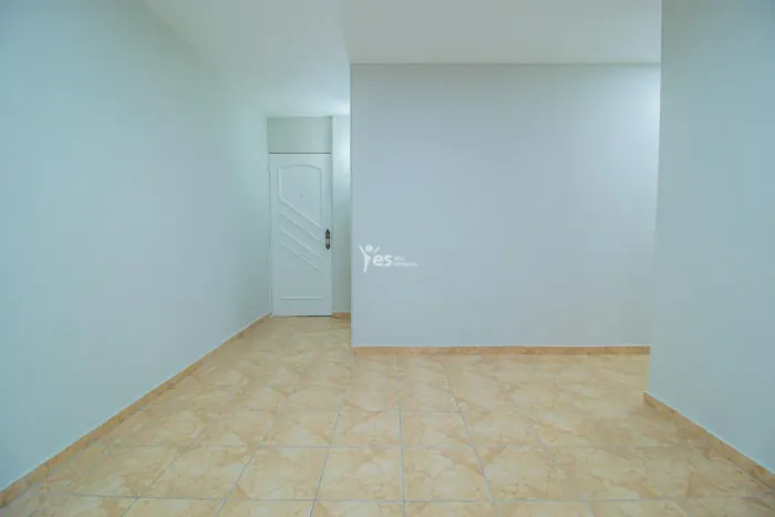 Apartamento a venda com 2 dormitorios, Banheiro, Cozinha, sala, Garagem para 1 carro, Bair