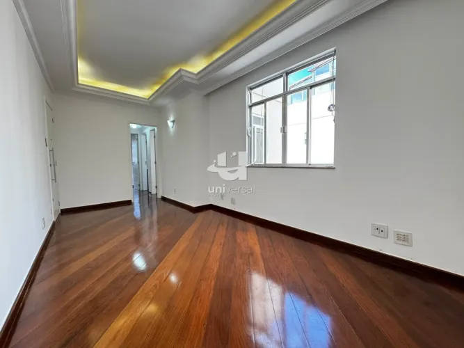 Cobertura espaçosa com 3 quartos, 160 m², no Jardim Glória | R$ 450 mil Juiz de Fora - MG